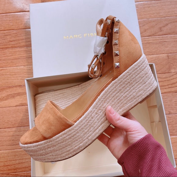 Marc Fisher Jazlyn Sandals - Picture 3 of 7